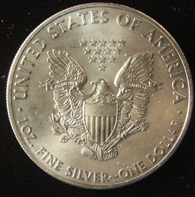 2014 US SILVER EAGLE .999 FINE SILVER IN AIRTITE HOLDER