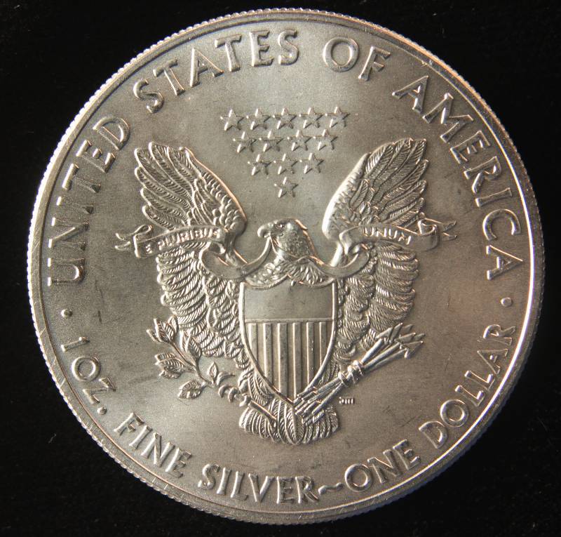 2014 US SILVER EAGLE .999 FINE SILVER IN AIRTIGHT HOLDER
