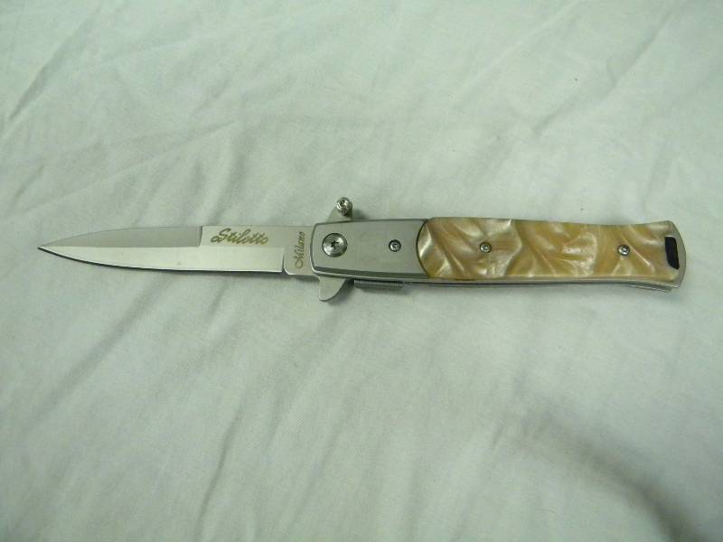 lot 19 image: Stiletto Type Folding Knife