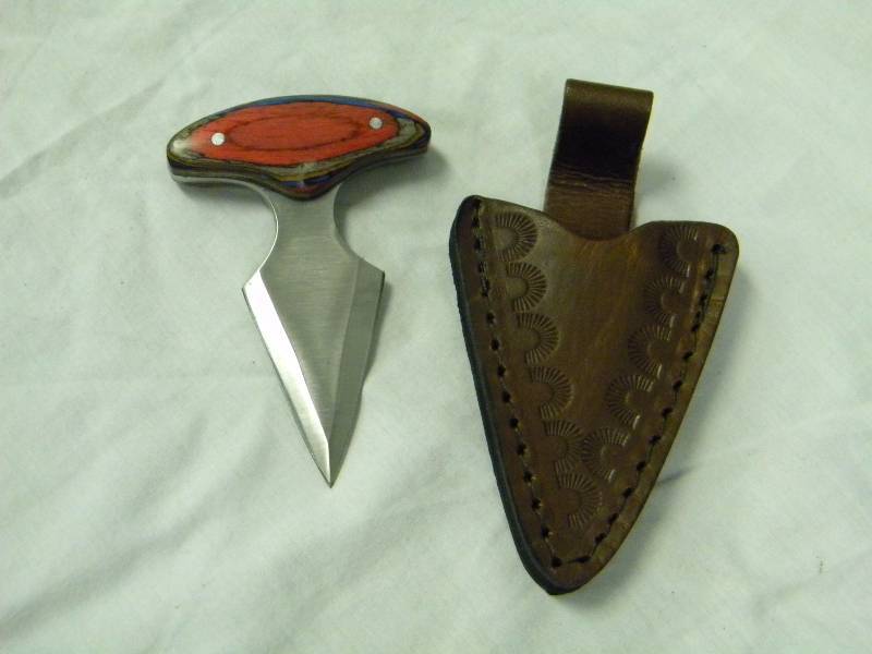 lot 29 image: Knife