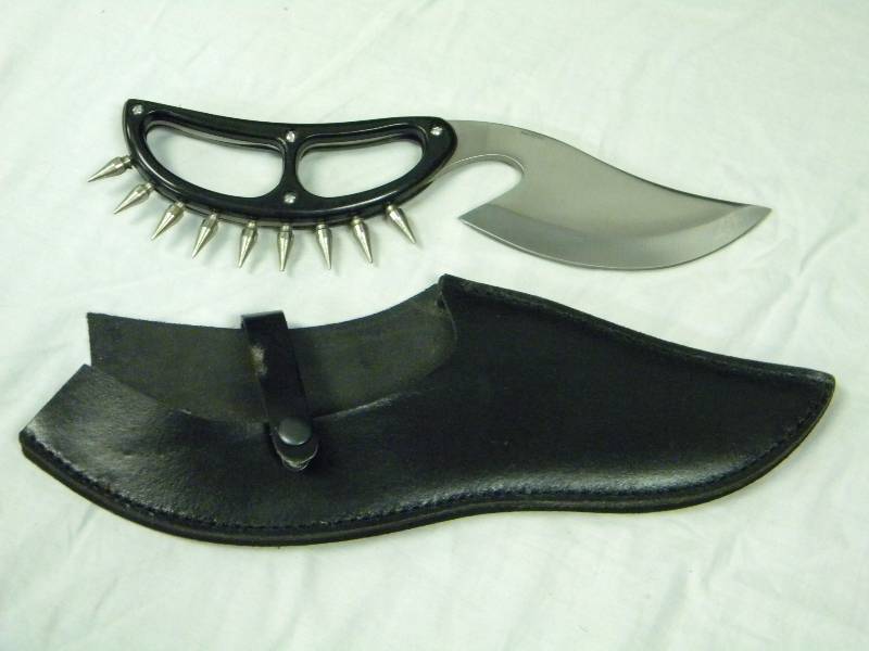 lot 30 image: Spike Handle Knife