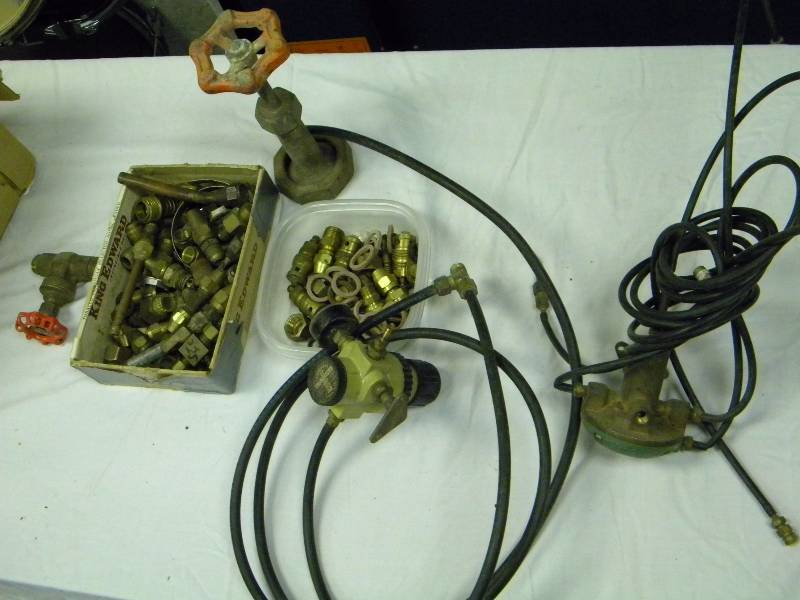 lot 43 image: Brass Fittings