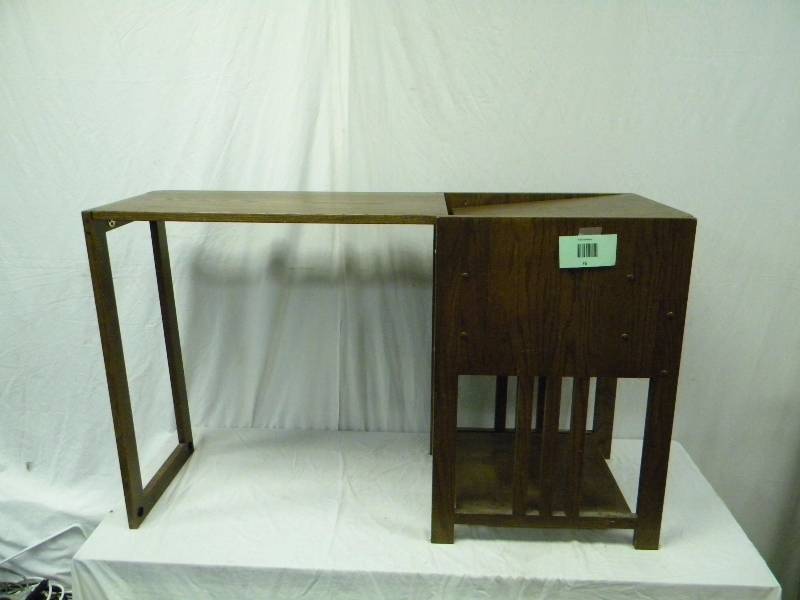 lot 76 image: Wood Folding Desk