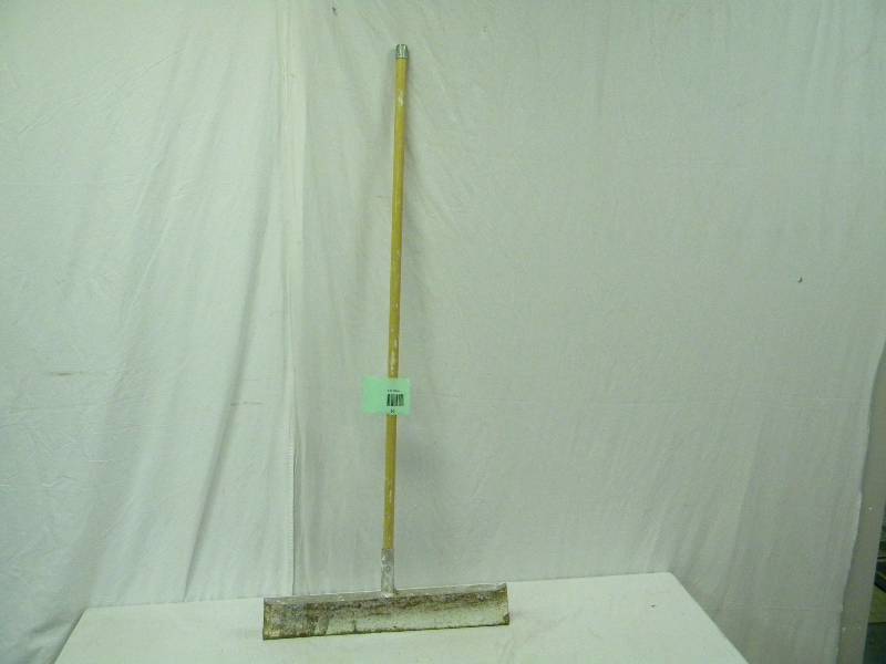 lot 97 image: Drywall Scraper