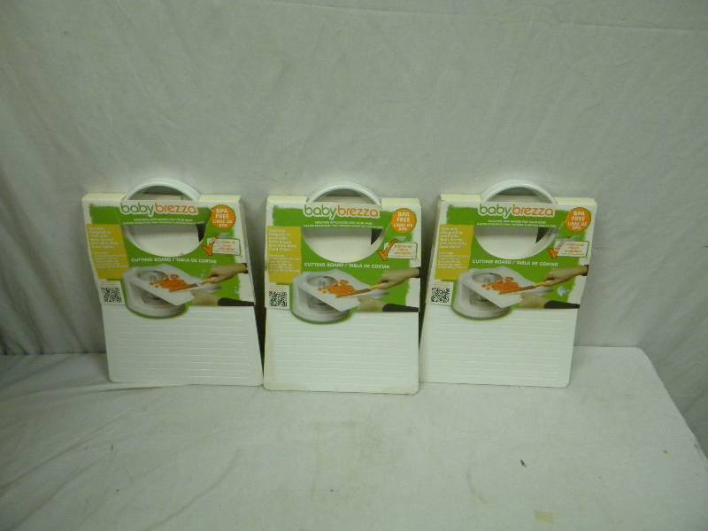 lot 102 image: Baby Brezza Cutting Boards