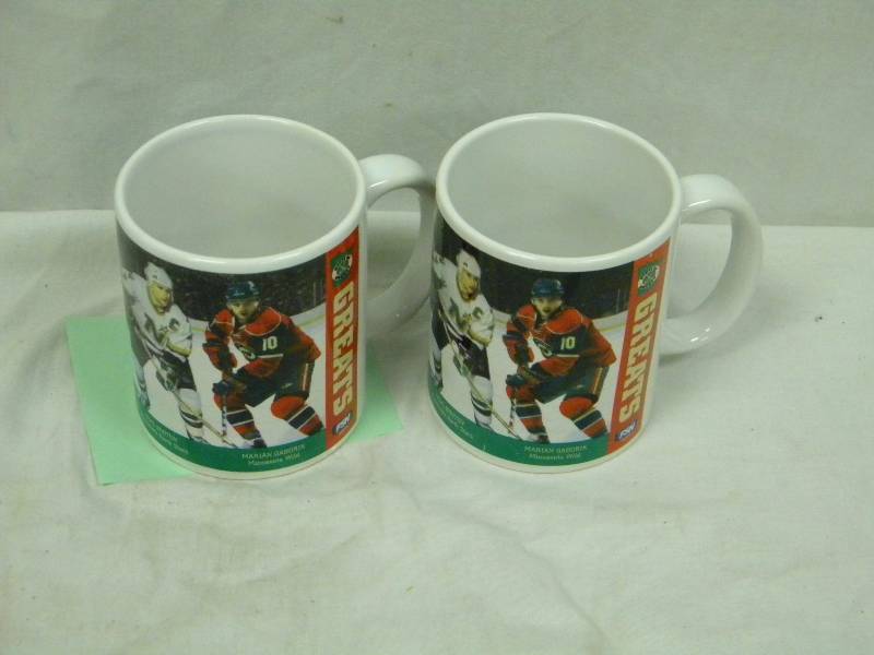 lot 105 image: Hockey Collectors Cups