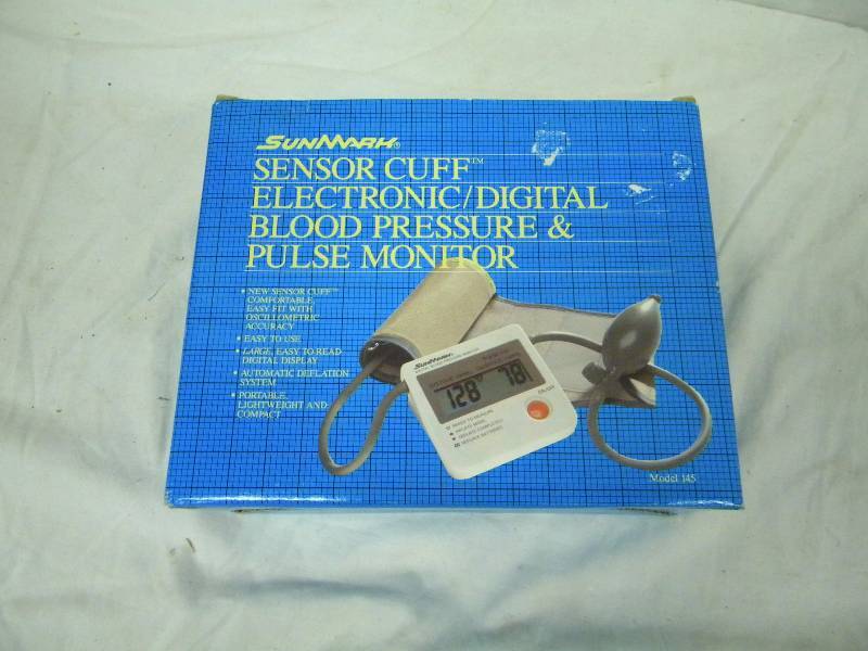 lot 109 image: Sunmark Sensor Cuff