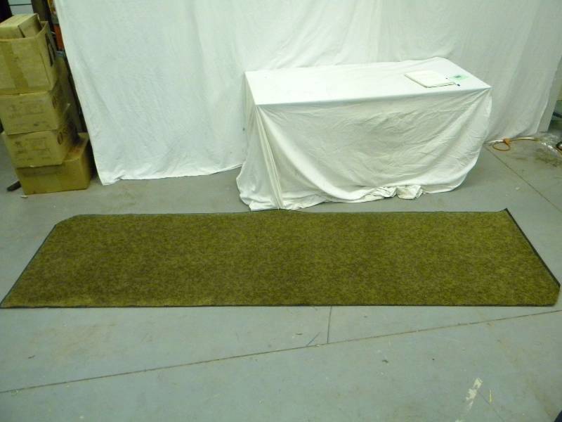 lot 120 image: Rug