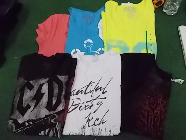 Graphic Ts