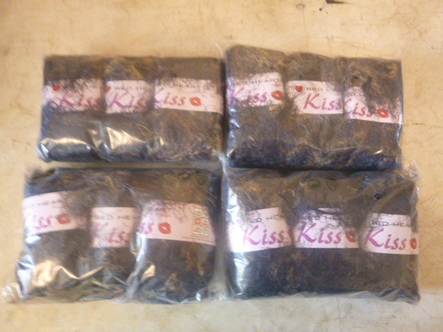 4 Packs of Kiss Red Heart Yarn