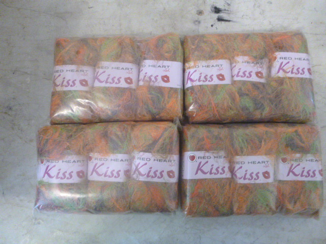 4 Packs of Kiss Red Heart Yarn