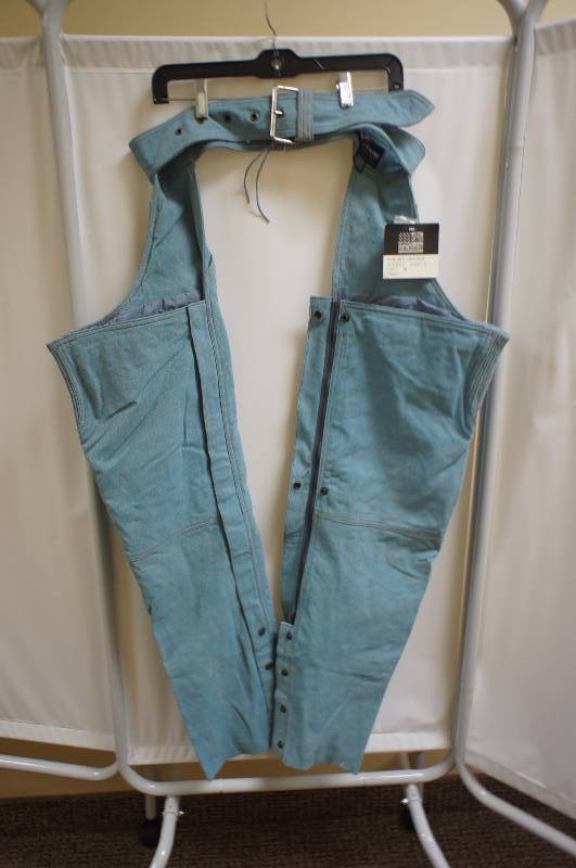 lot 38 image: USA Bikers Dream Apparel Leather Chaps