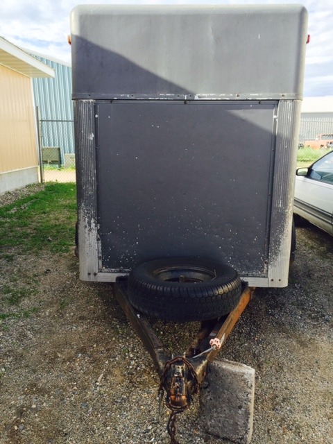 ENCLOSED TRAILER