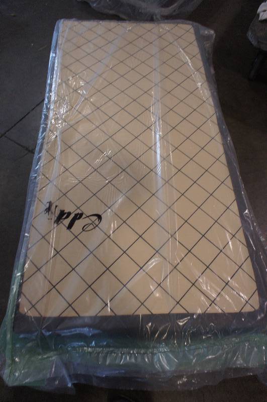 lot 15 image: Serta Twin Box Spring