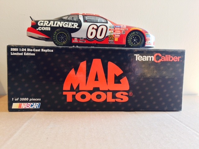 lot 16 image: GREG BIFFLE #60 GRAINGER 2001 FORD TAURUS