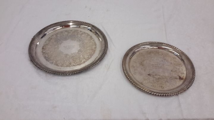 lot 11 image: International Silver trays