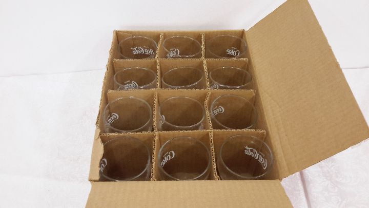 lot 17 image: 12oz glasses Coca-Cola