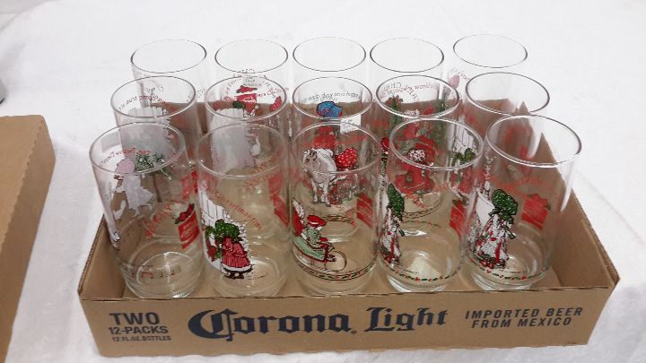 lot 21 image: Holly Hobbie Coke Christmas set