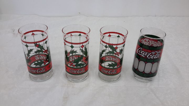 lot 25 image: Coke glassware