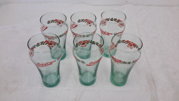 lot 28 image: coke Christmas glasses