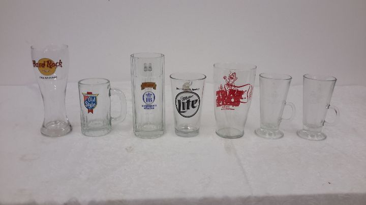 lot 55 image: assorted glassware
