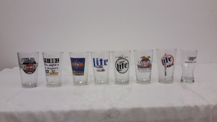 lot 57 image: Assorted Miller glassware