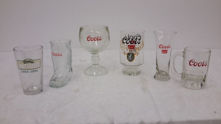 lot 64 image: Coors assortment