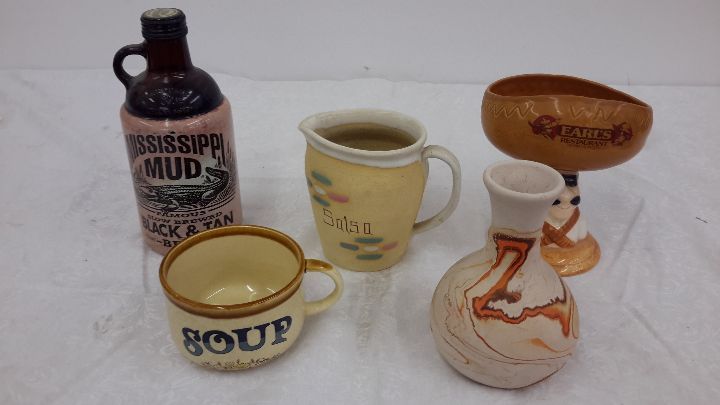 lot 78 image: Assortment