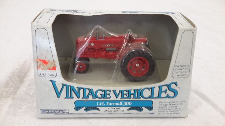 lot 120 image: IH Farmall 300