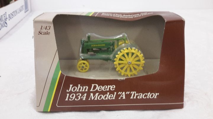 lot 123 image: John Deere 1934 Model A Tractor