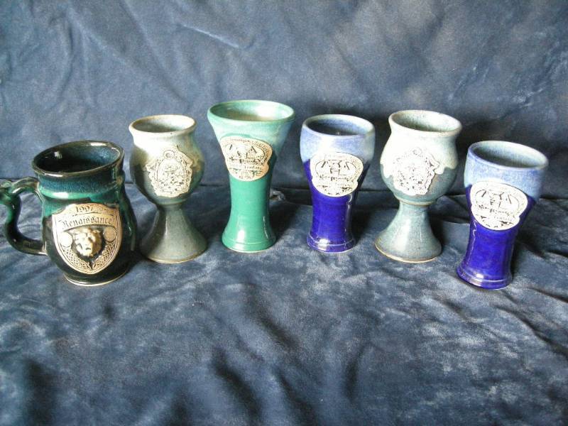 lot 10 image: Renaissance mugs