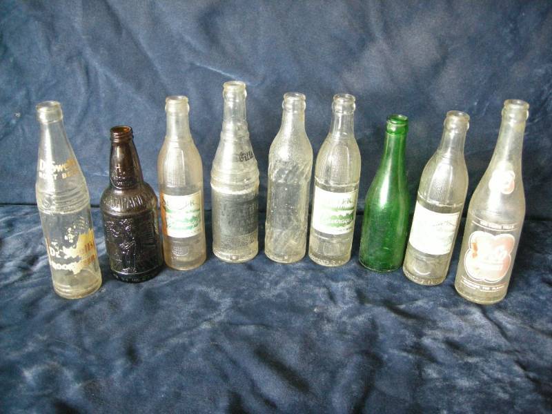 lot 13 image: Old pop bottles
