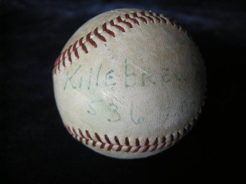 lot 28 image: Harmon Killebrew Baseball