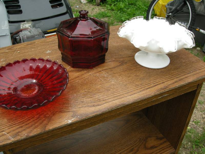 lot 41 image: Fentonother glass