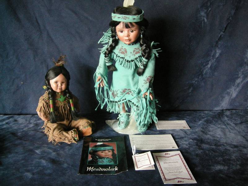 lot 43 image: Native American dolls