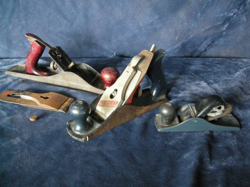 lot 53 image: 3 Hand planes