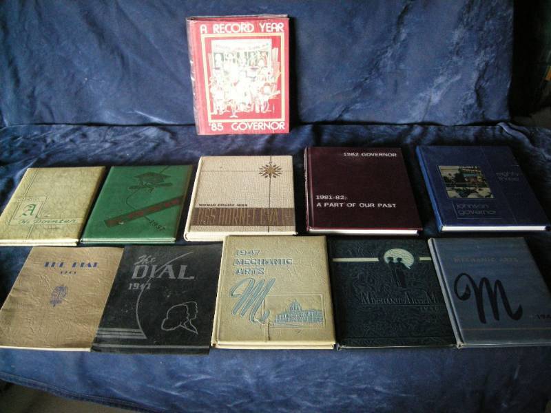lot 61 image: Old yearbooks