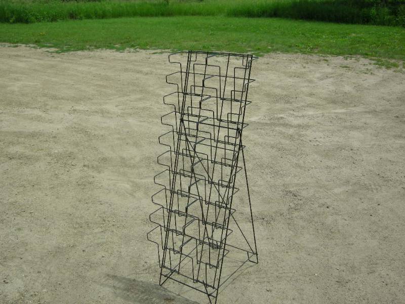 lot 92 image: Wire Media Rack
