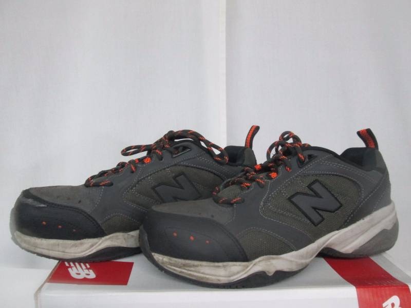 lot 55 image: New Balance Mens 627  Steel Toe Work Shoe
