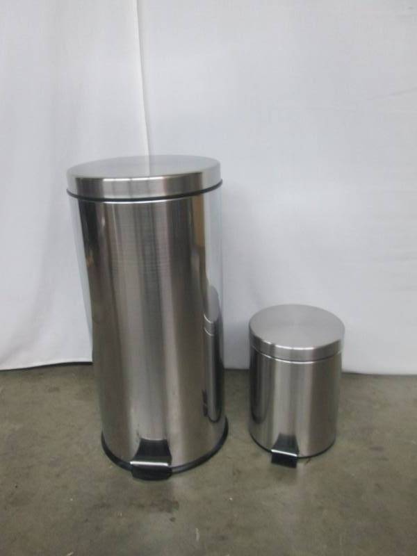 lot 22 image: Stainless Steel Round Trashcans - Set of 2