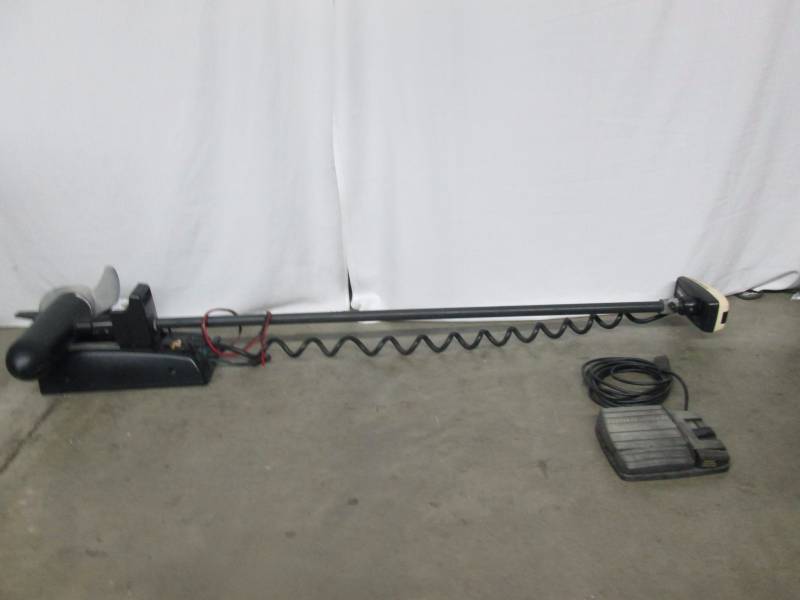 lot 25 image: MinnKota Trolling Motor