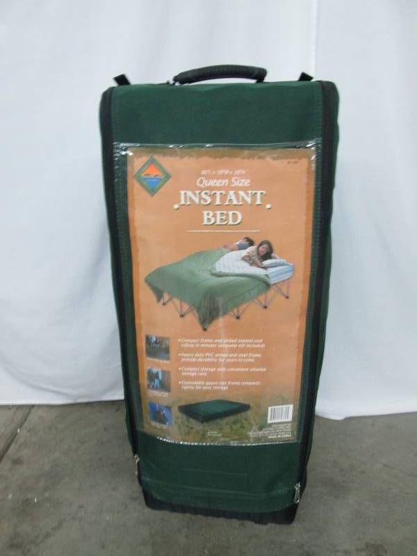 lot 19 image: Northcrest Instant Pop-Up Bed - Queen