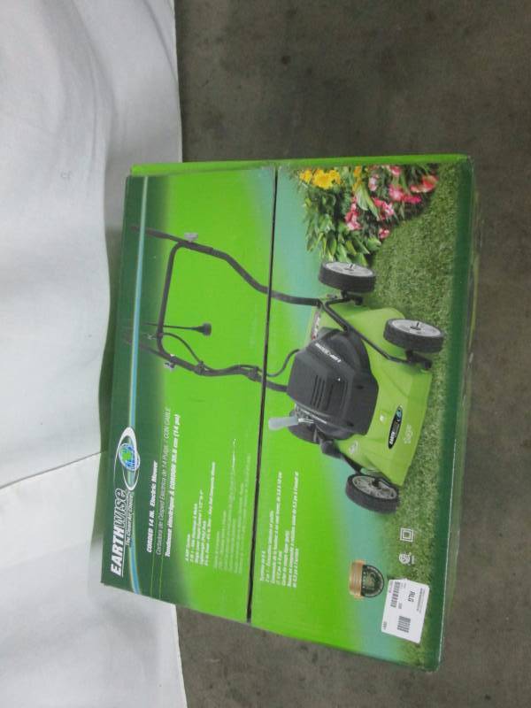 lot 10 image: Earthwise 14 Corded Electric Lawn Mower
