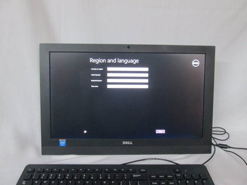 lot 2 image: Dell Inspiron 19.5 All-in-One Desktop Computer