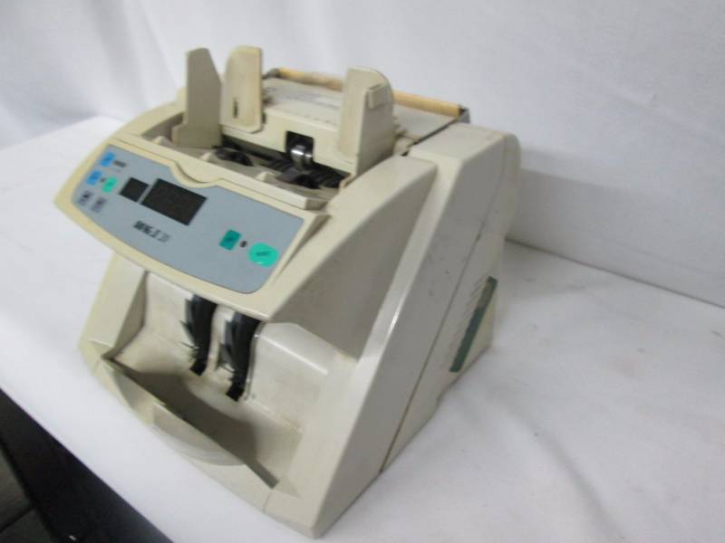 lot 28 image: Mag II 20 Money Counter