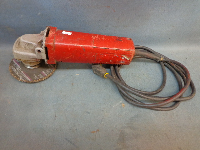 lot 23 image: Hand grinder