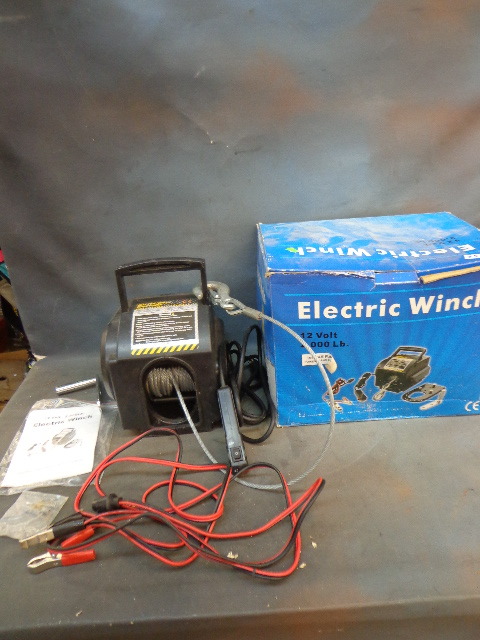 lot 35 image: Electric winch