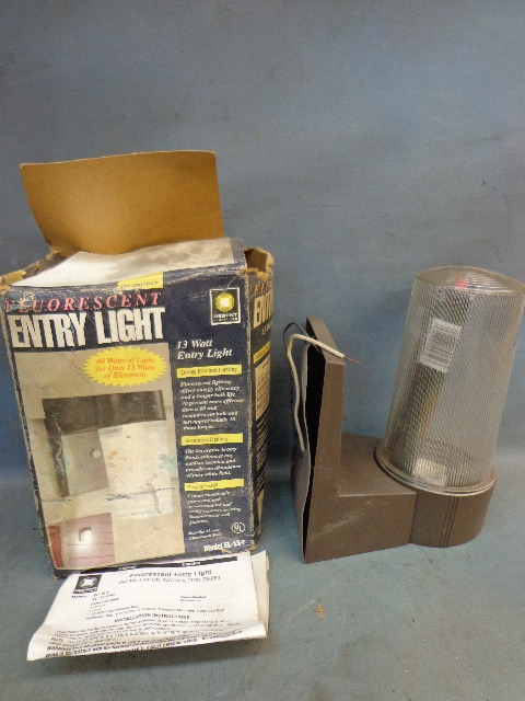 lot 49 image: Florescent light