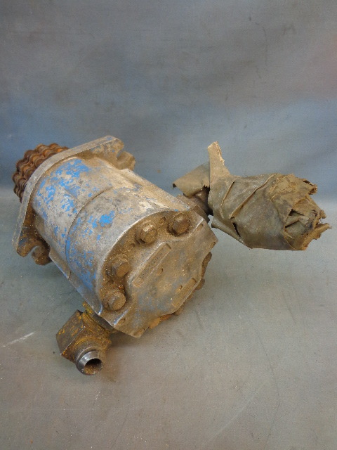 lot 71 image: Hydraulic pump