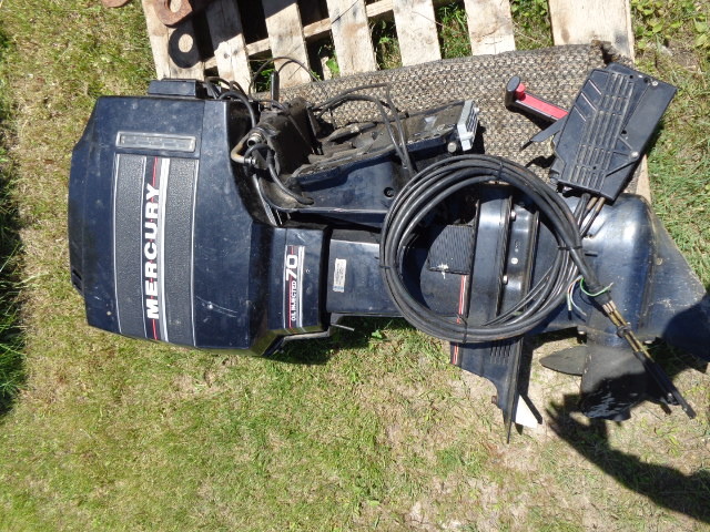 lot 2 image: Mercury 70hp motor